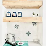Hostdomus - *