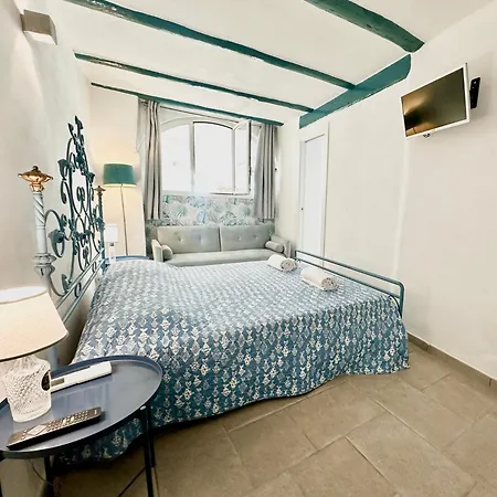 Hostdomus - * Varigotti